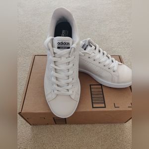 Adidas Sneakers（White women 7.5)
